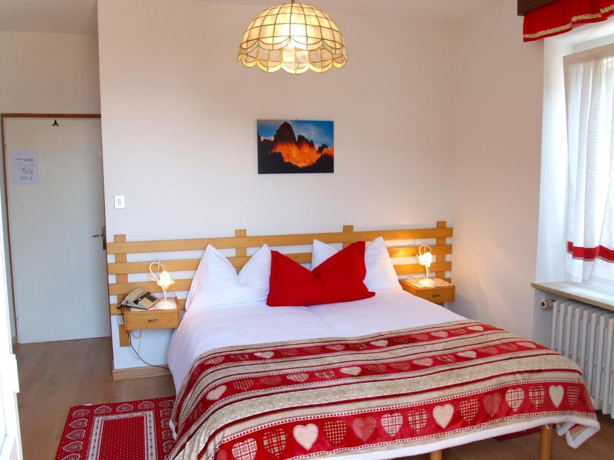 Hotel Garni Suisse San Martino Di Castrozza Zewnętrze zdjęcie